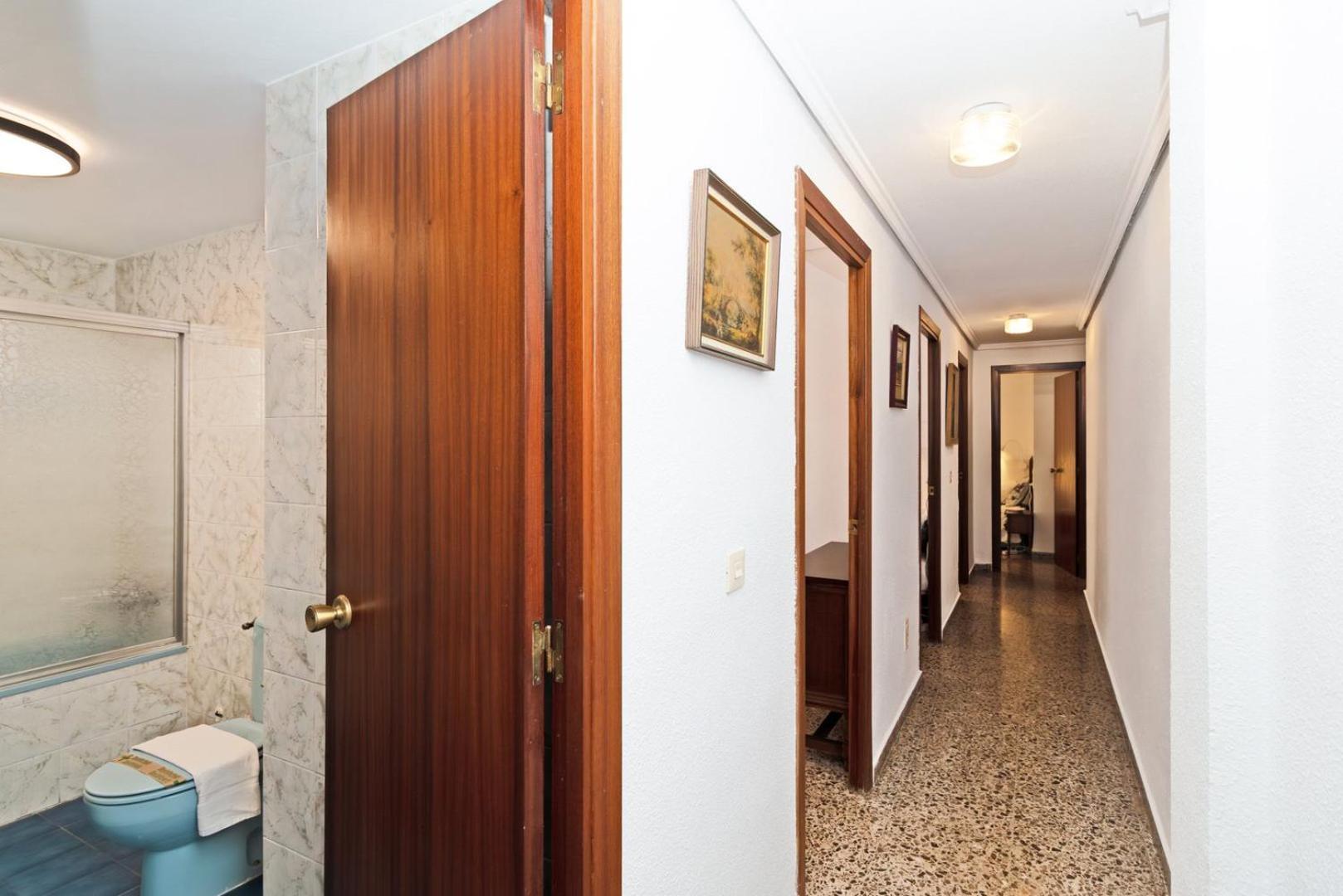 Guestready - Lindo Piso Muy Espacioso En * Valencia